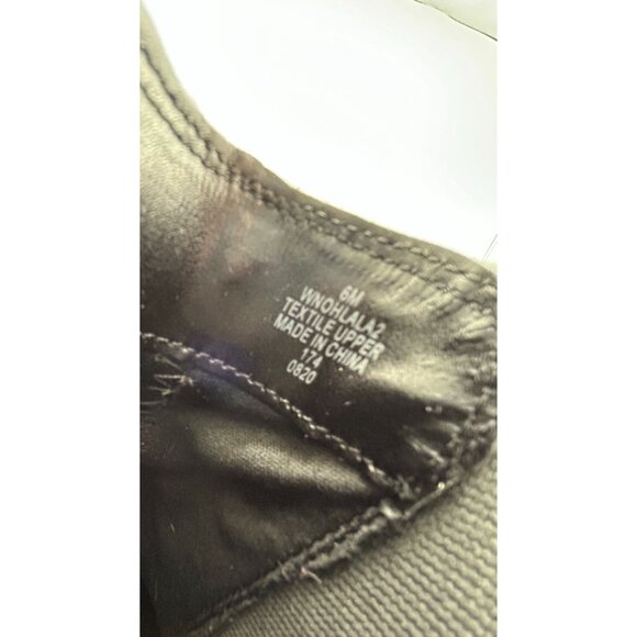 Nine West Womens Grey Faux Suede Chelsea Ankle Boots Lug Soles Size 6M - Picture 6 of 11